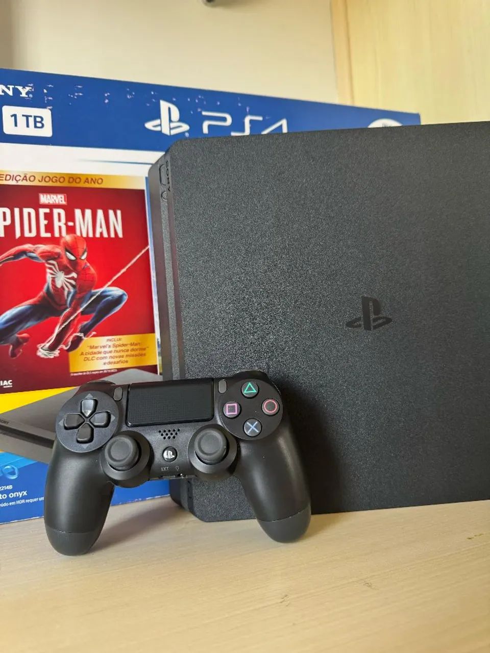 PS4 Slim 1TB 10.01 na caixa 