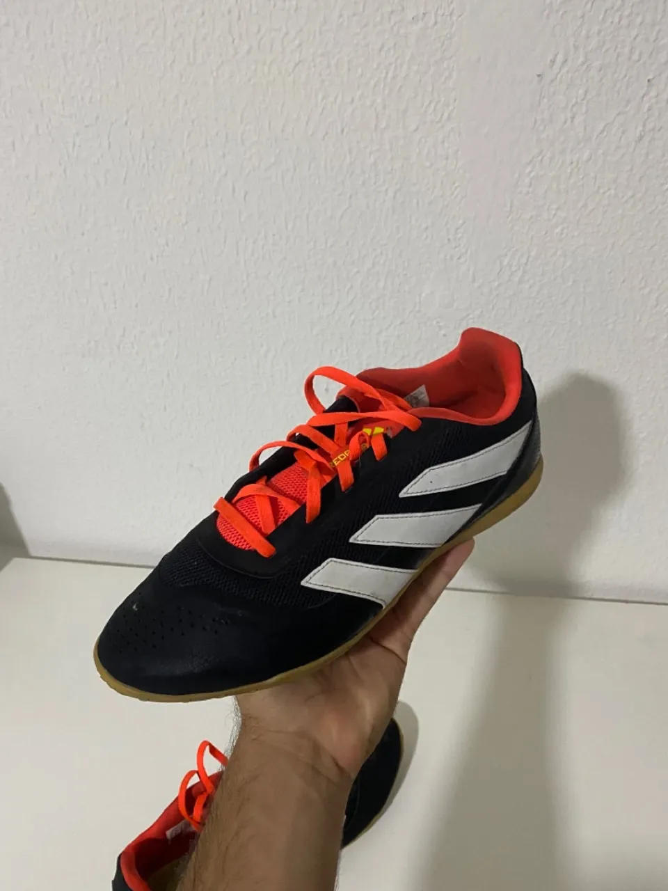 Adidas predator - pouco usado - 1 jogo de campeonato apenas