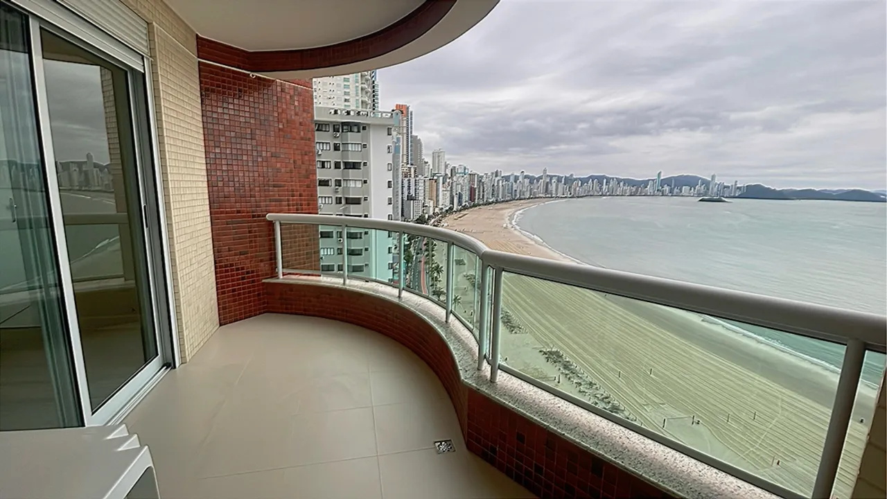 Frente mar padrão Embraed na Barra Sul!