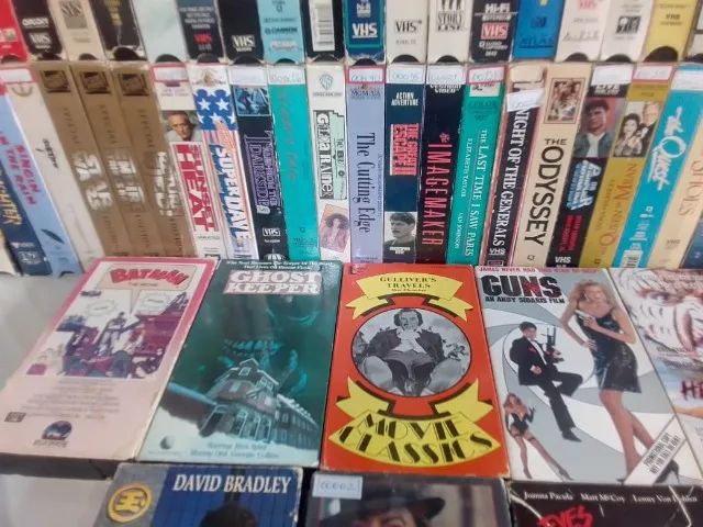 Fitas VHS: lote 40 filmes em inglês + 10 fitas brinde cx.papel. Várias inéditas no Brasil! - Foto 5