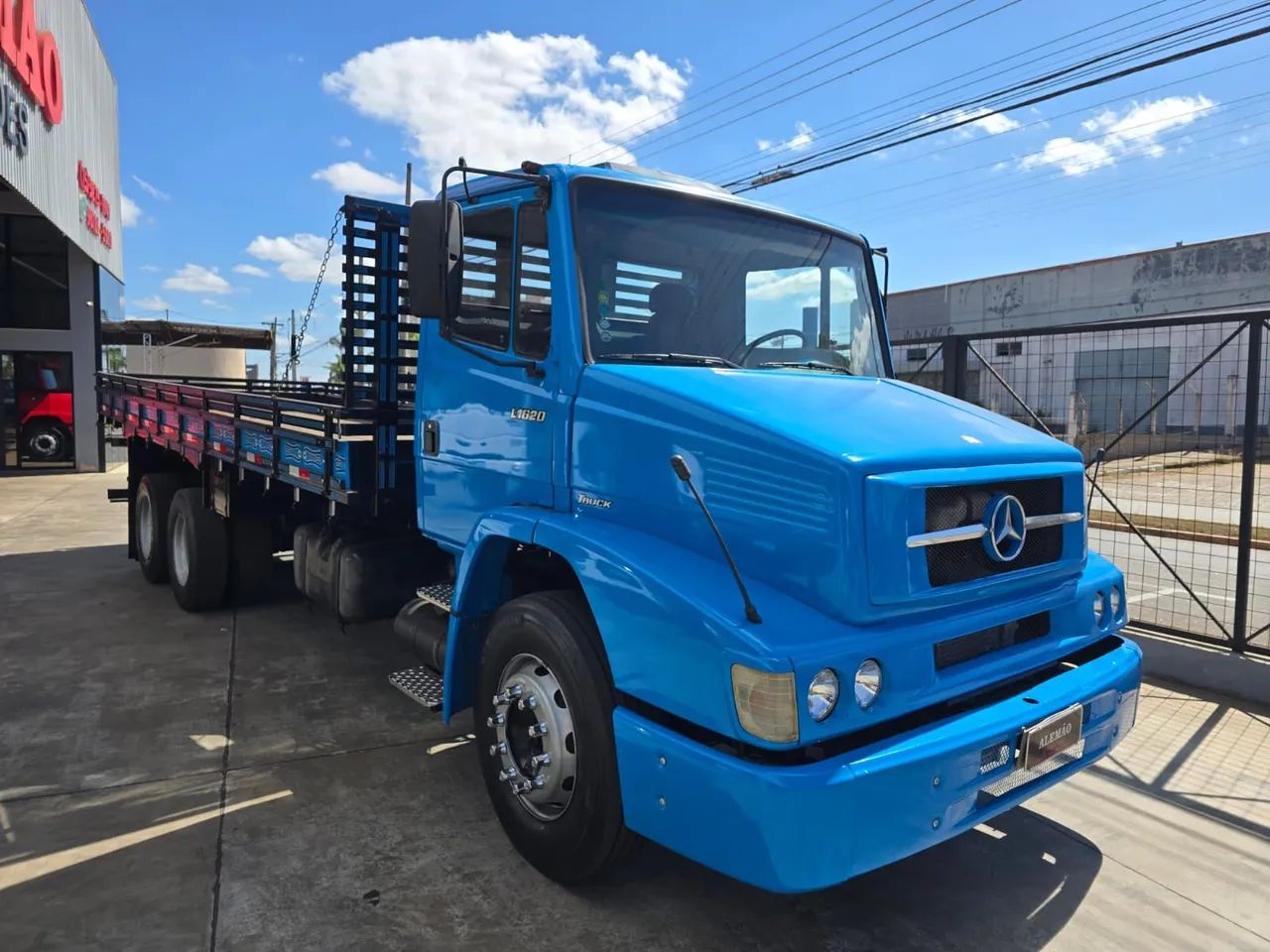 MERCEDES-BENZ MB 1620 ANO 2003 TRUCK CARROCERIA ALEMÃO CAMINHÕES ITAPETININGA  - Foto 2