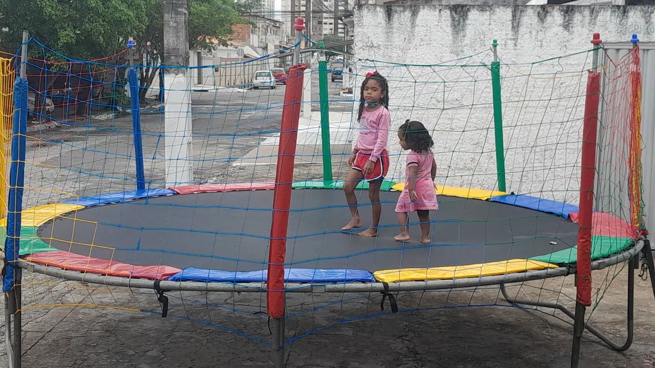 Aluga- se pula pula G e M e piscina de bolinhas, também alugamos o combo! - Foto 3