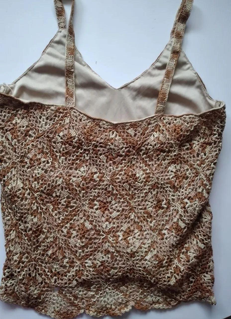 Blusa de Crochê Artesanal Elegance - Foto 2