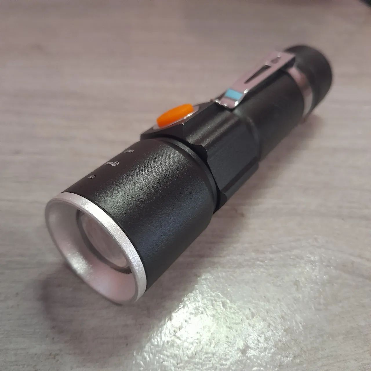 Lanterna Tática Led USB Recarregável - Foto 2