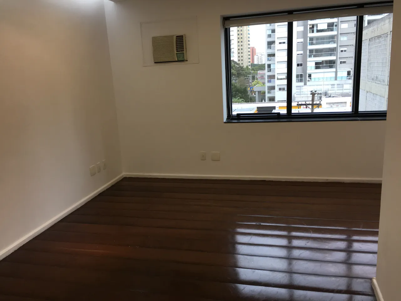 Sala comercial para aluguel em Moema