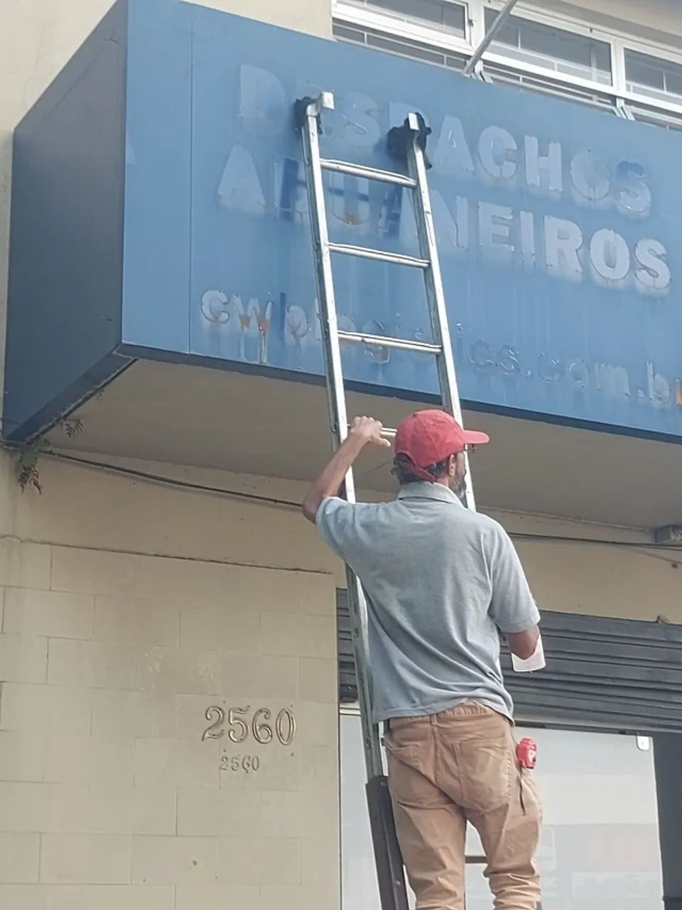 Impressão em Adesivos e Lonas - Comunicação Visual - Fachada em Acm 2D & 3D - Placas e let - Foto 5