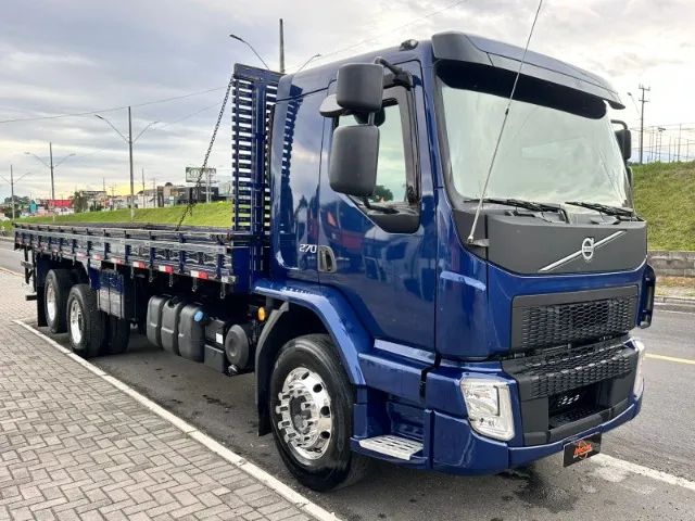 Volvo Vm 270 2021 Azul Carroceria Único dono - Foto 5