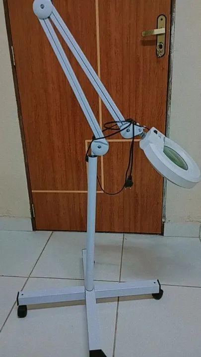 Lupa de Led para estética 