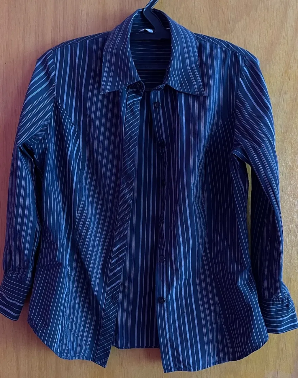 Lote com 7 camisas sociais 11/12 anos