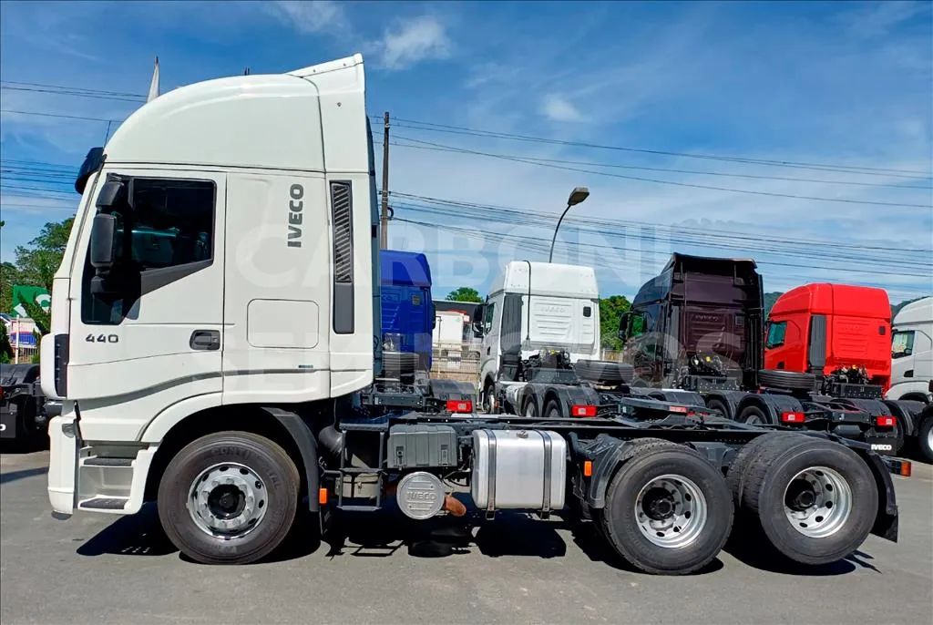 IVECO HI WAY 600S44T 6X2, ANO 2018 - Foto 6