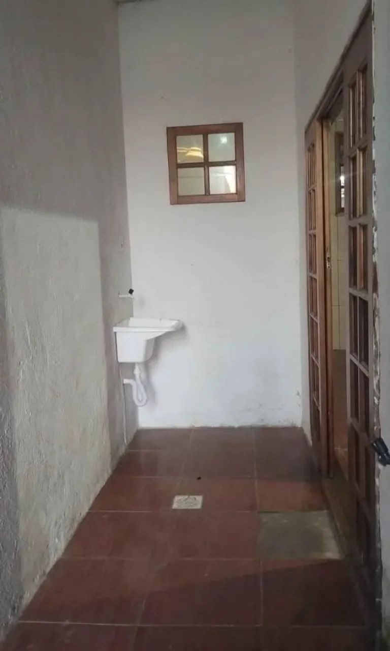 Aluga se uma casa em Bangu  - Foto 5