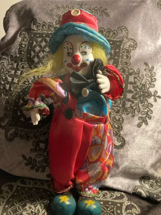 Palhacinho em Porcelana a corda