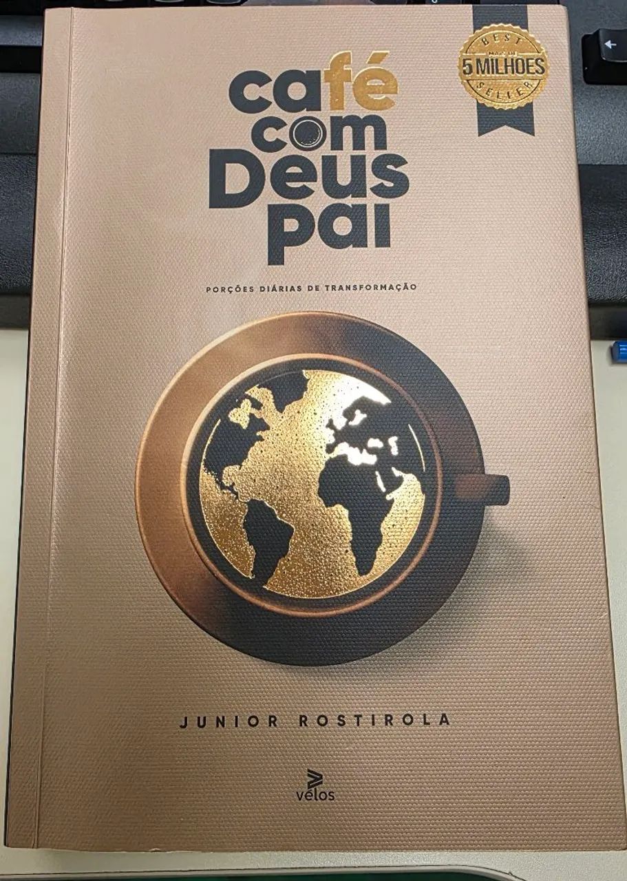 Vendo Livro Café com Deus Pai 2025