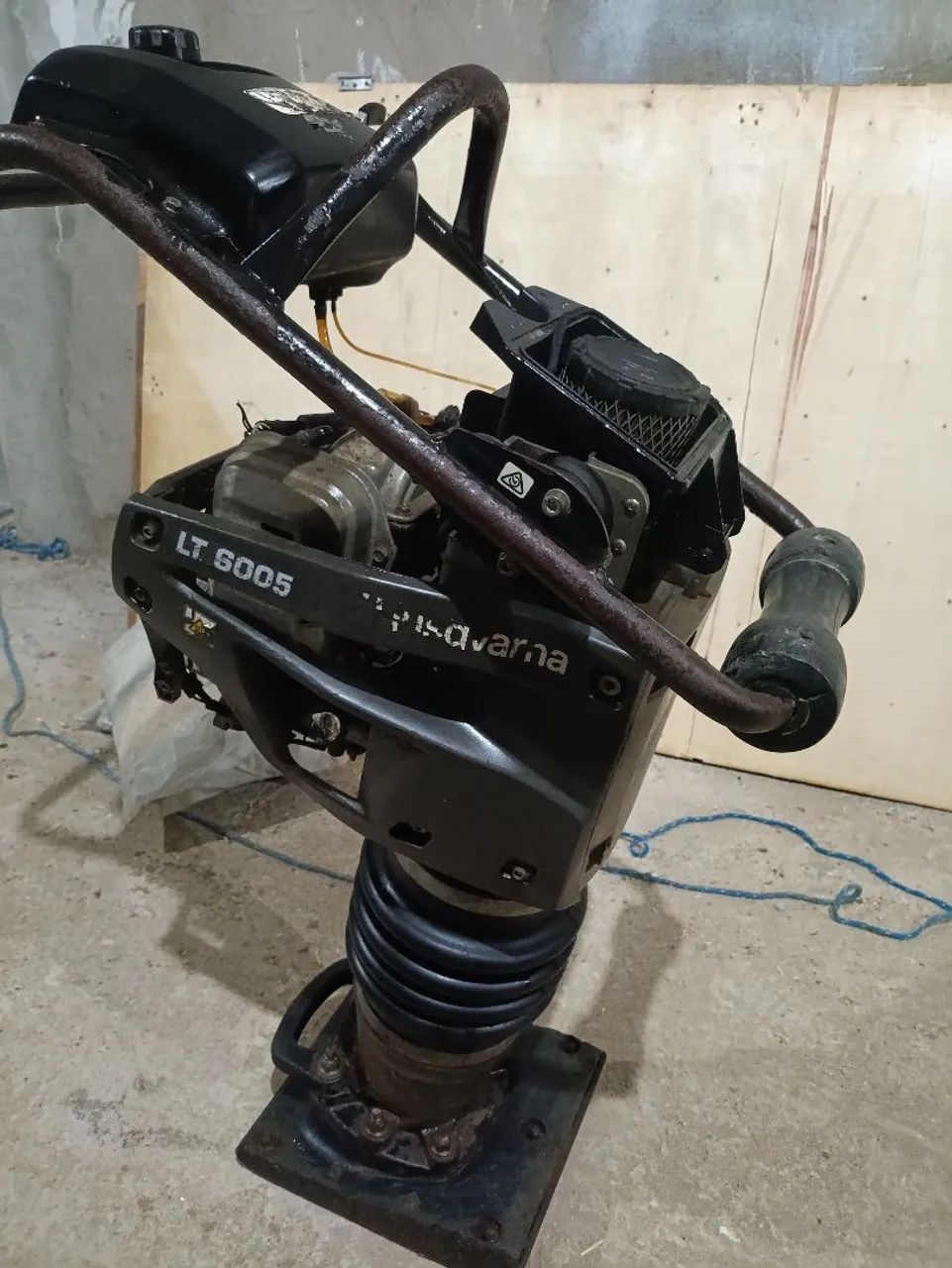 Compactador de solo a gasolina,Husqyama lt6005 - Foto 4