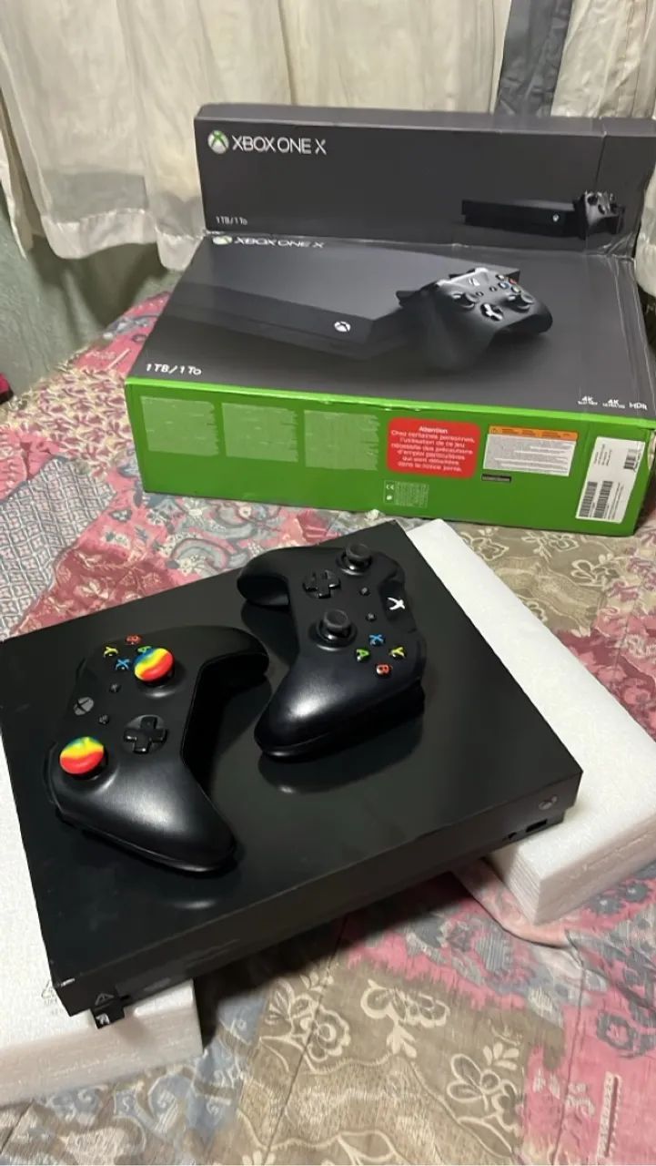 Xbox One X 1TB - NÃO TÁ LIGANDO 