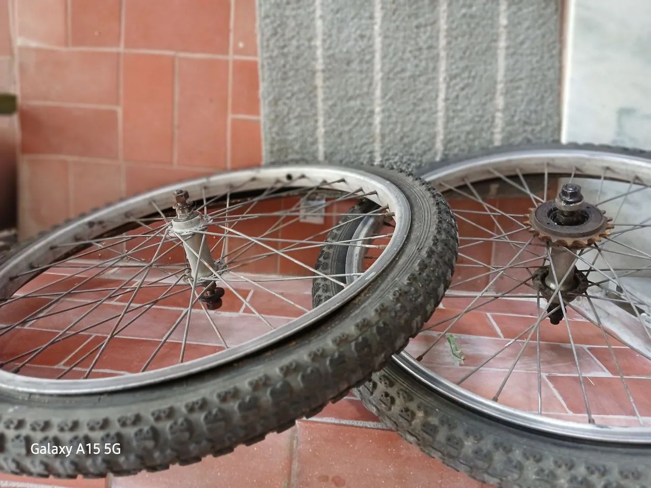 Par de rodas ( aro 20)