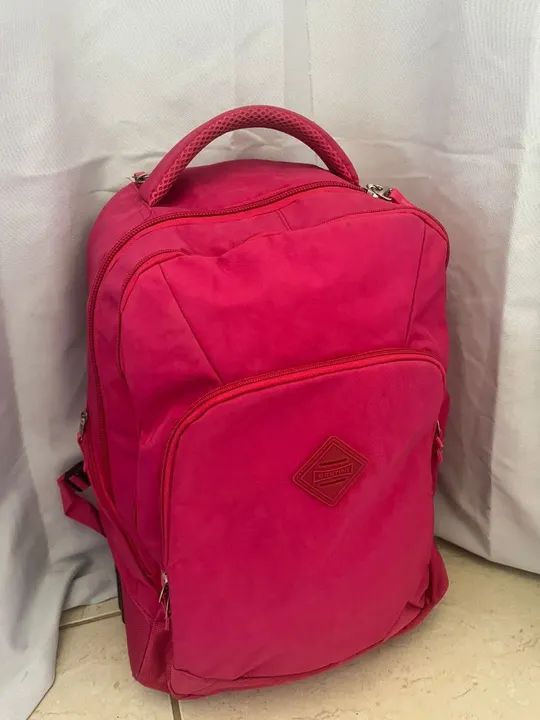 Mochila sestini praticamente nova