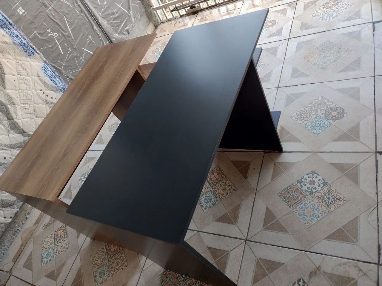 Escrivaninha NOVAS com design moderno - Foto 3