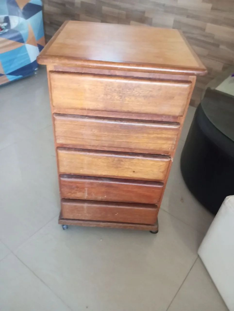 Mesa de cabeceira***