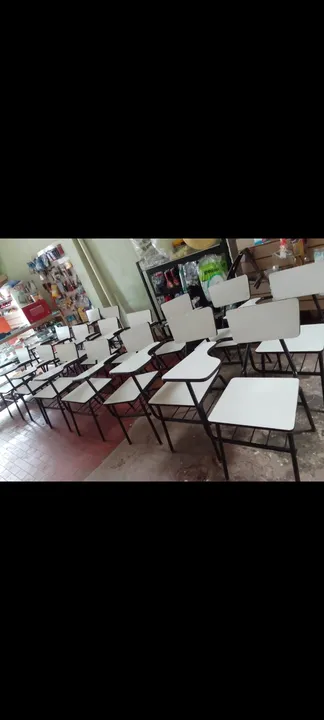 Cadeira/Carteira escolar em ótimo estado