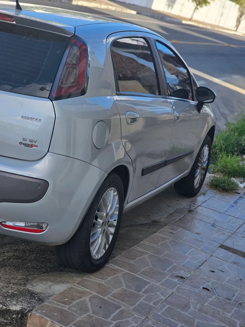 Vendo Fiat punto 1.6 2013 motor etorq com apenas 88 mil km rodandos  - Foto 4