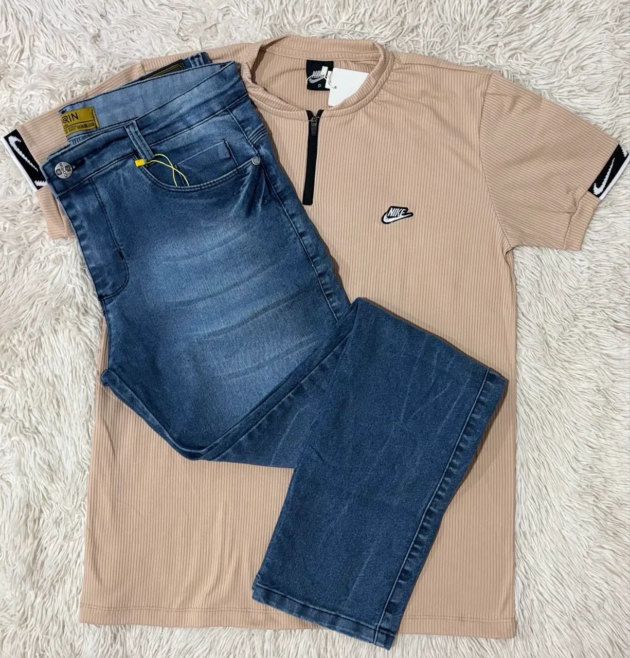 Kit Camisa Zíper e Calça Jeans 44 