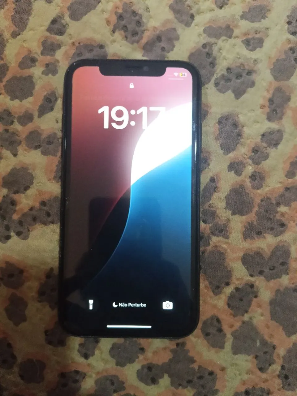 iPhone 11- 128G sem marca de uso