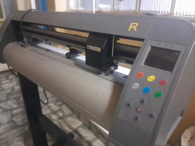 Ploter de recorte com contorno a laser. 64169294565889120