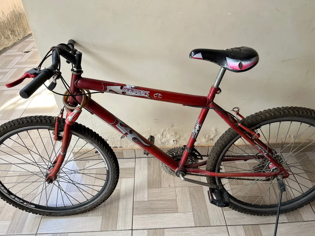Bicicleta semi-nova
