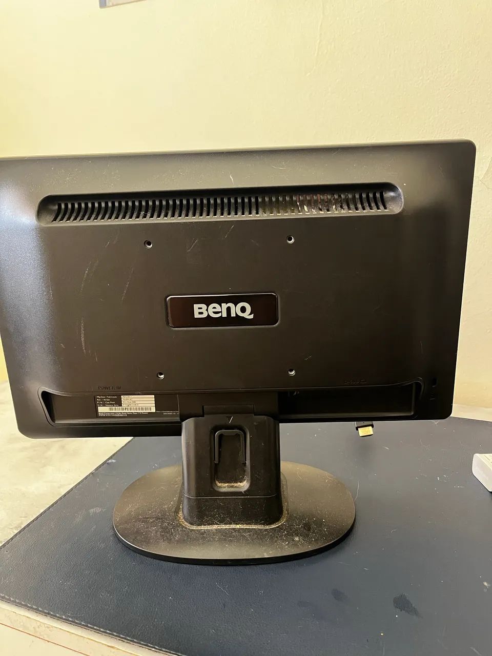 BENQ 15-inch LCD VGA Monitor64302736316034121
