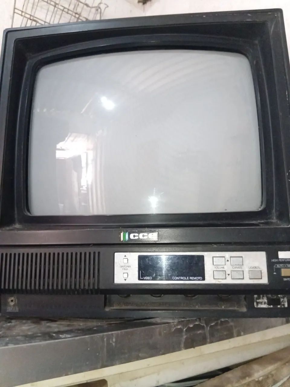 TV cce antiga 