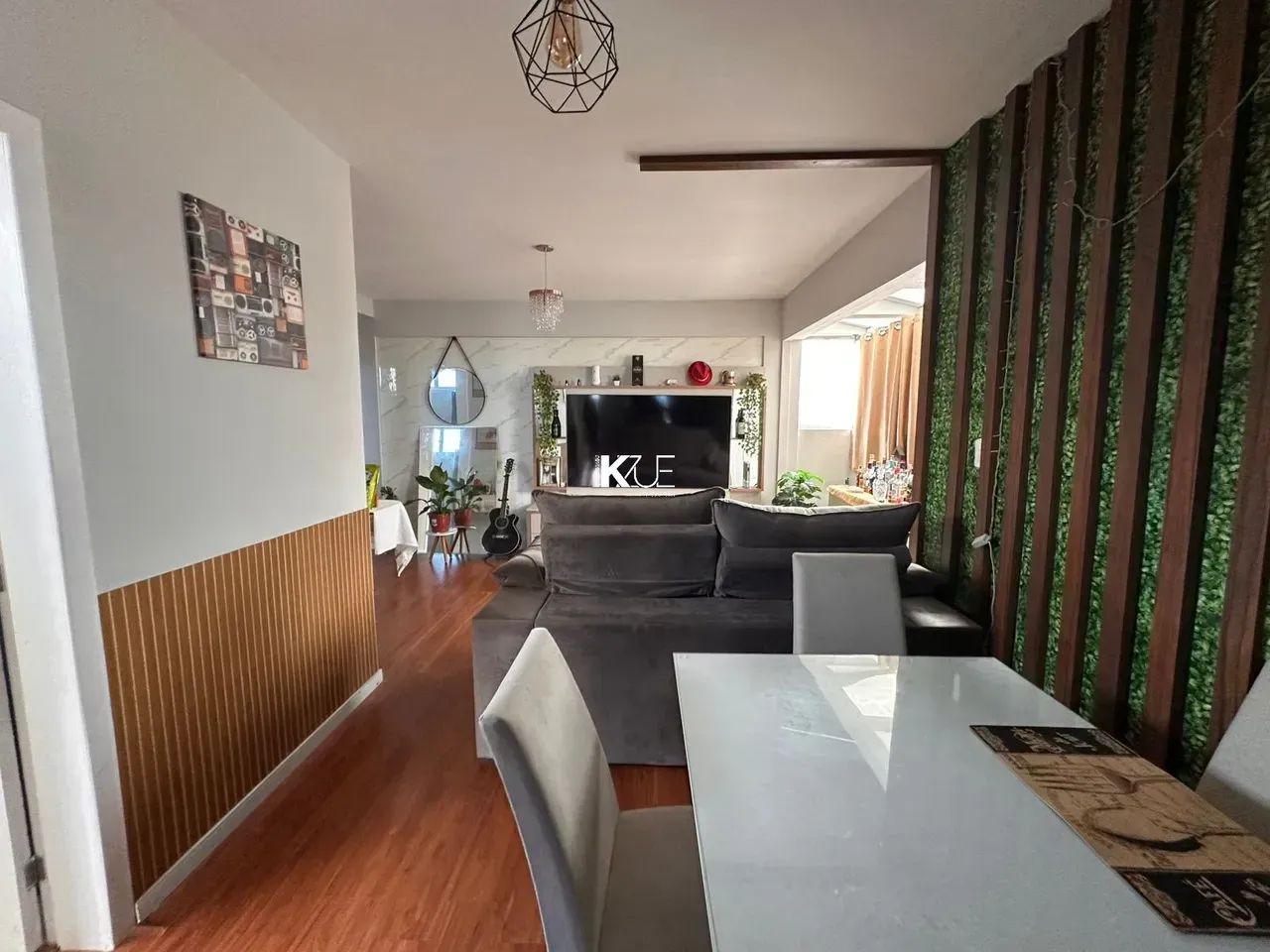 Cobertura de 1 dormitório com terraço, ampla, ensolarada e muito bem localizada! - Foto 4
