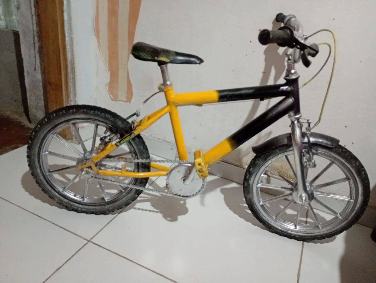 VENDO UMA BICICLETA INFANTIL