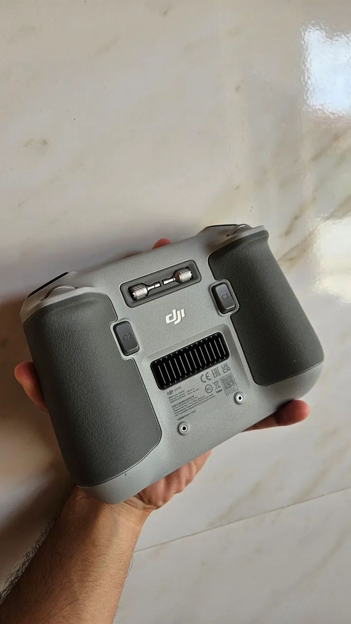 Controle Dji RC com tela integrada - Foto 4