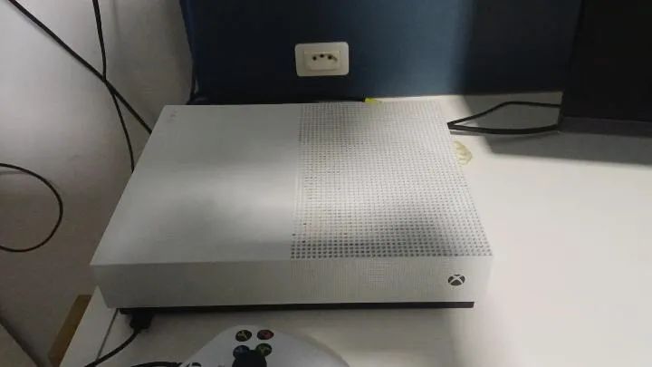 Xbox one s de 1 tera  - Foto 2