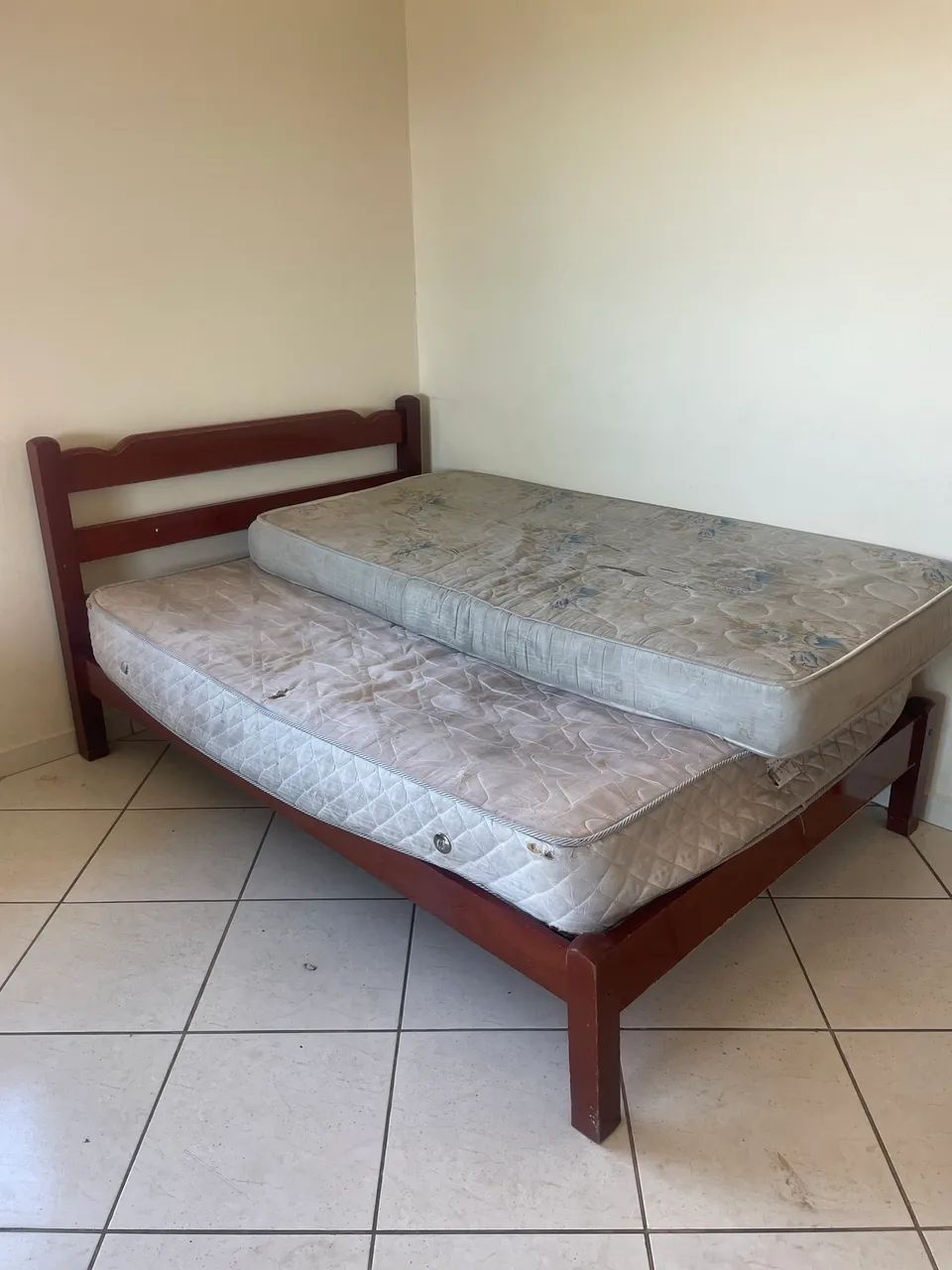 Cama de casal com colchão  - Foto 3