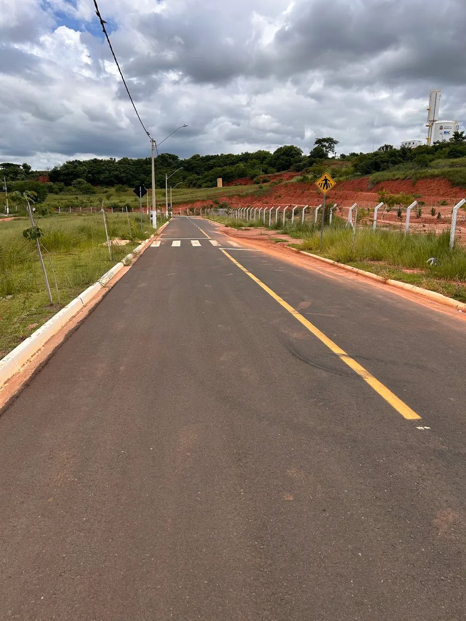 TERRENO PRÓXIMO MERCADO LIVRE - Foto 4