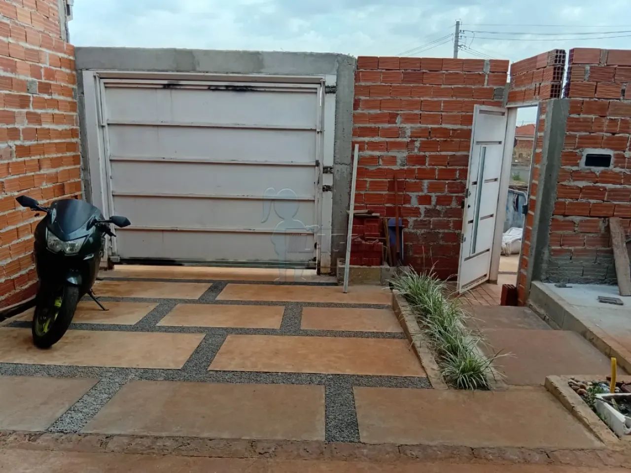 Casa de 141m² com 03 quartos para venda - Pradópolis