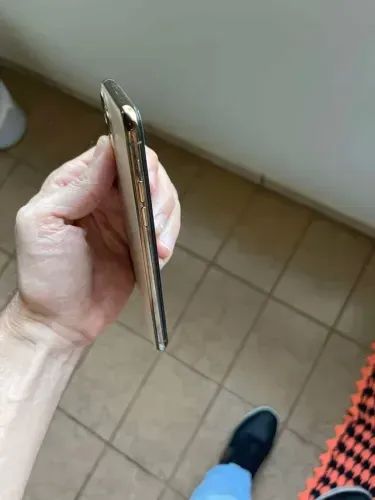 iPhone 11 Pro Max - Foto 2