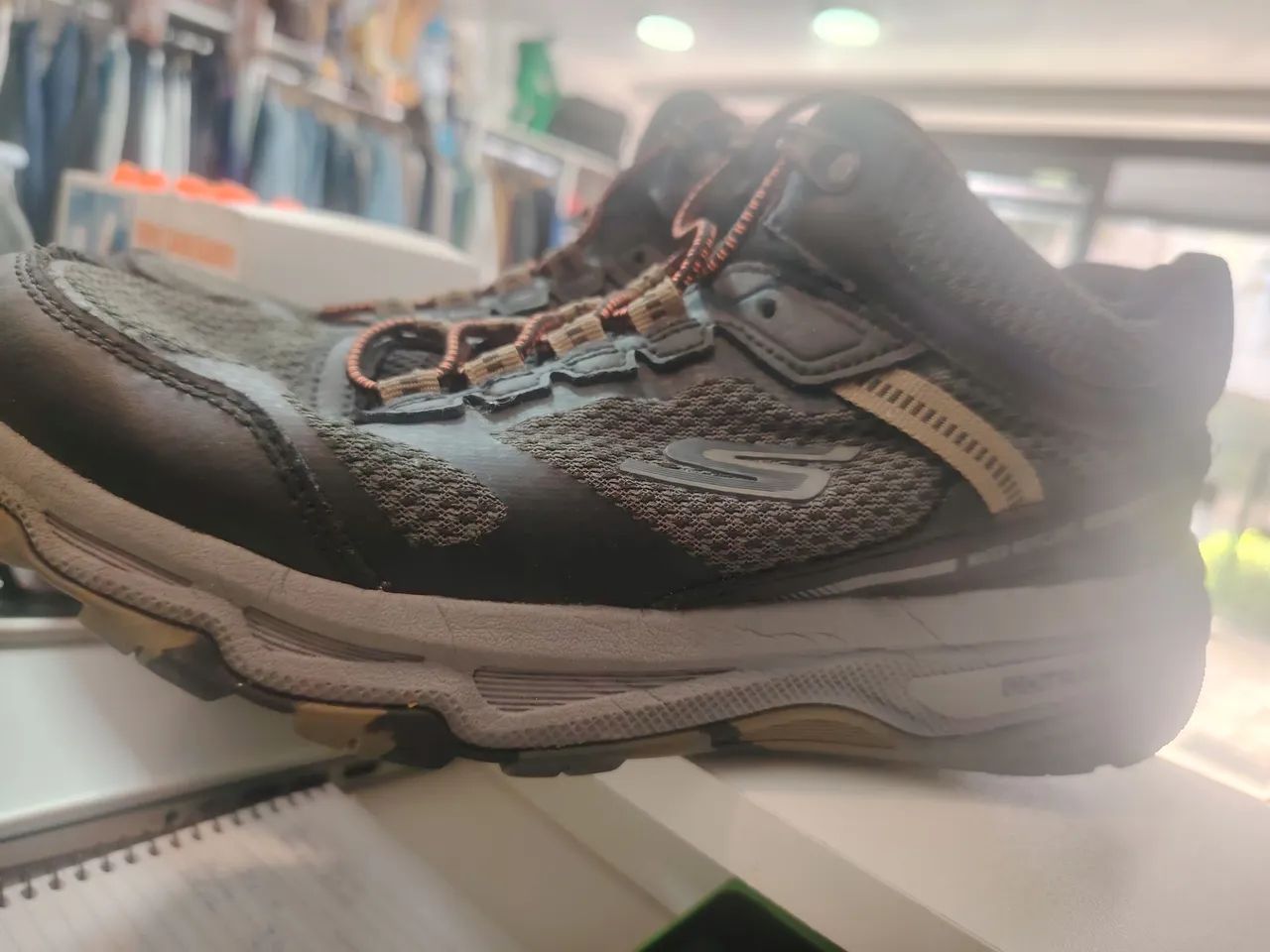 Tênis Skechers - Foto 2