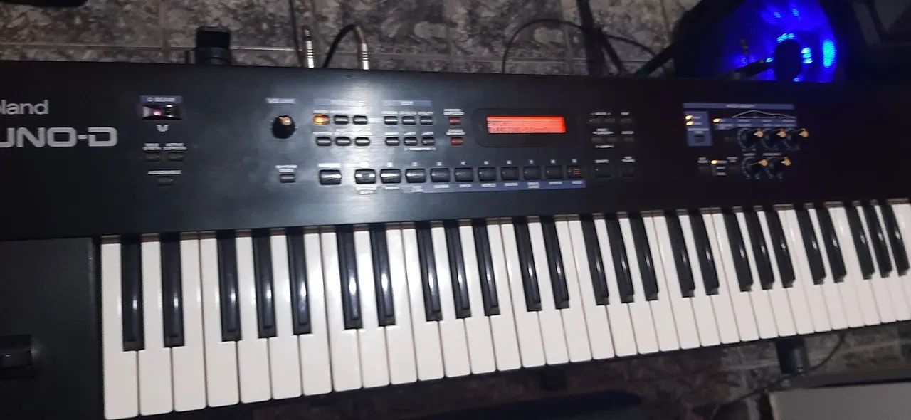 Teclado Roland Juno D - Foto 2