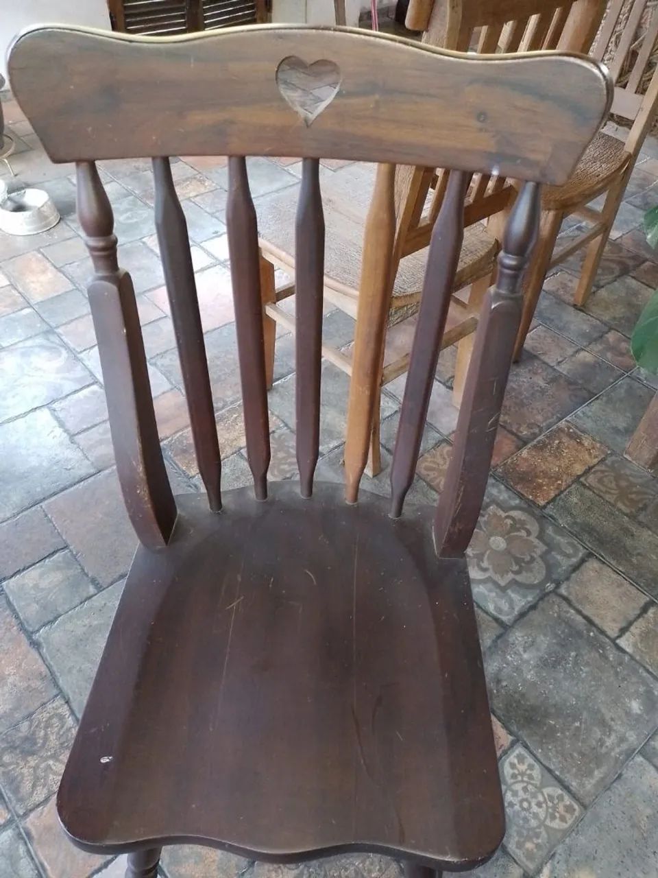 Mesa de madeira estilo country com 4 cadeiras  - Foto 4