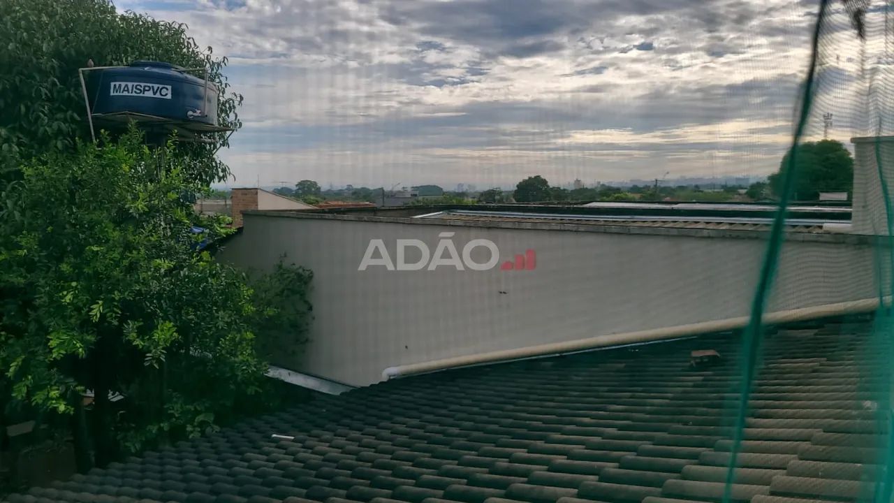 Sobrado com salas comerciais - Foto 2
