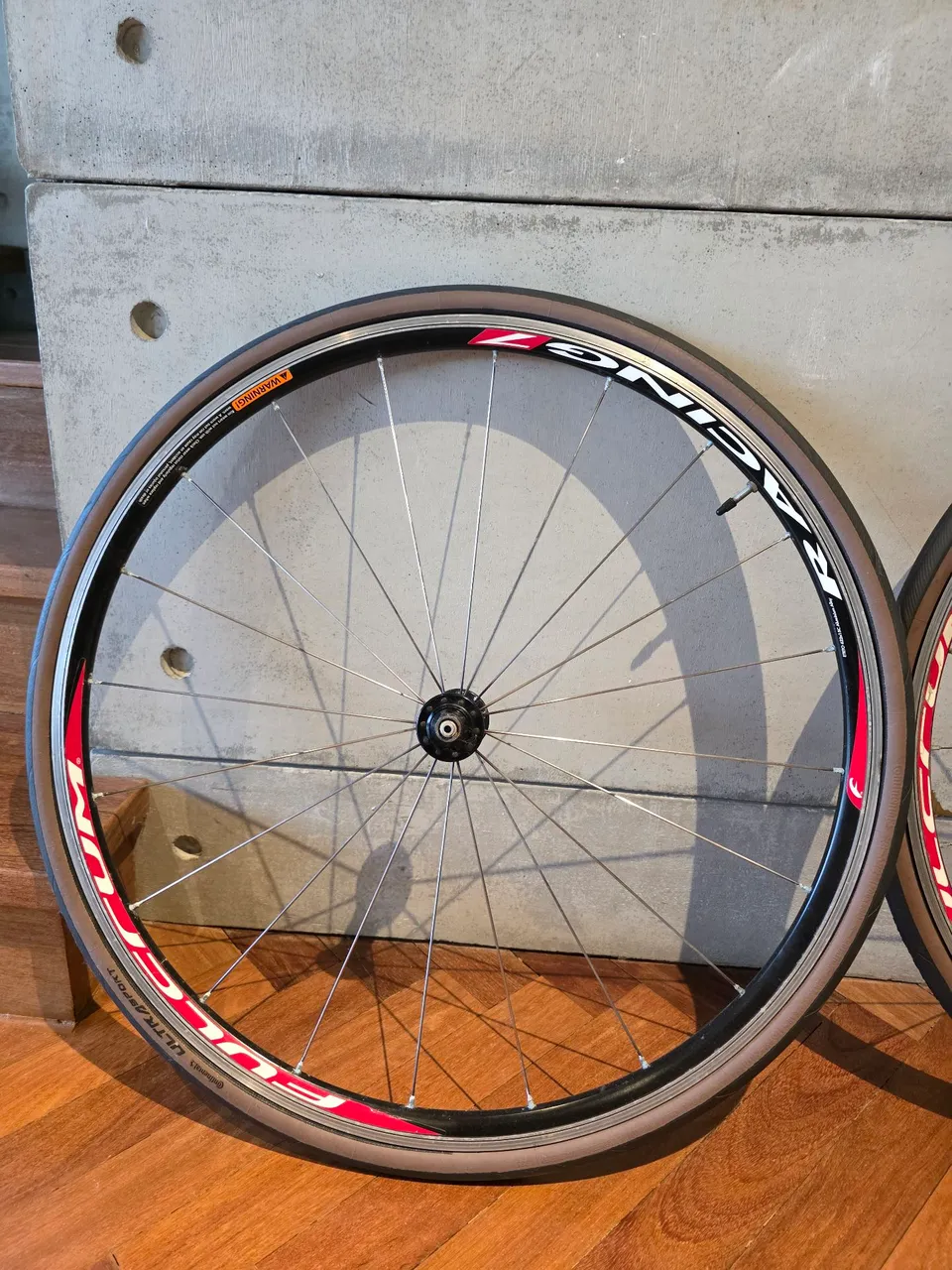 Selim S-Works Romin EVO com Mirror 143mm - Acessórios de Ciclismo