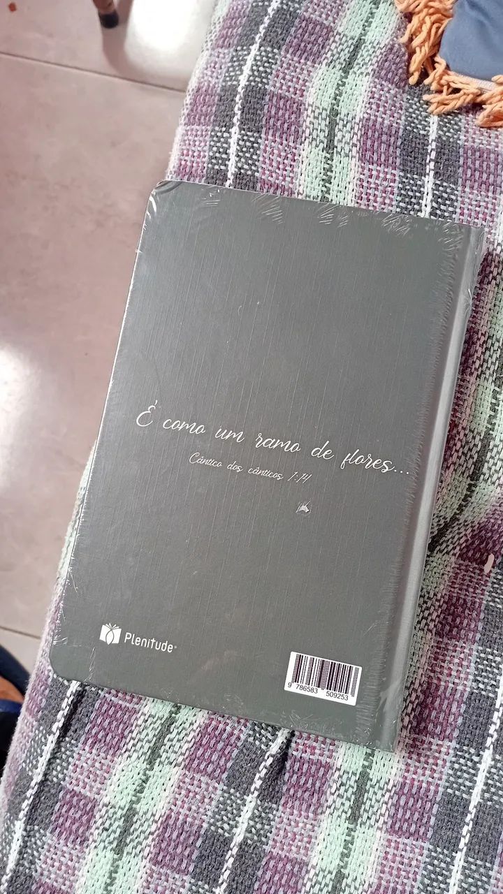 Bíblia cada uma sai a 25 - Foto 3