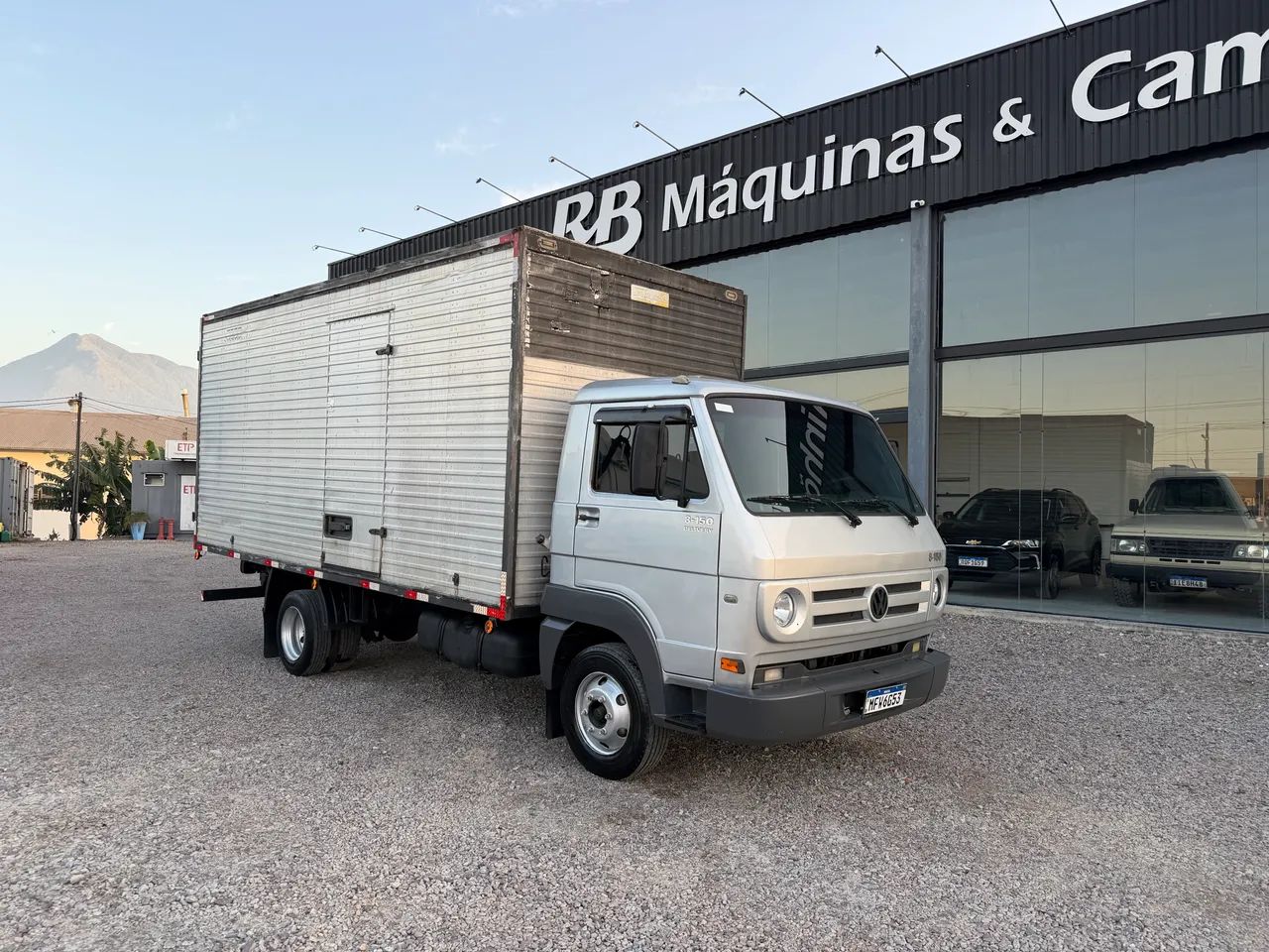 Vw 8150 baú 5 m  - Foto 2