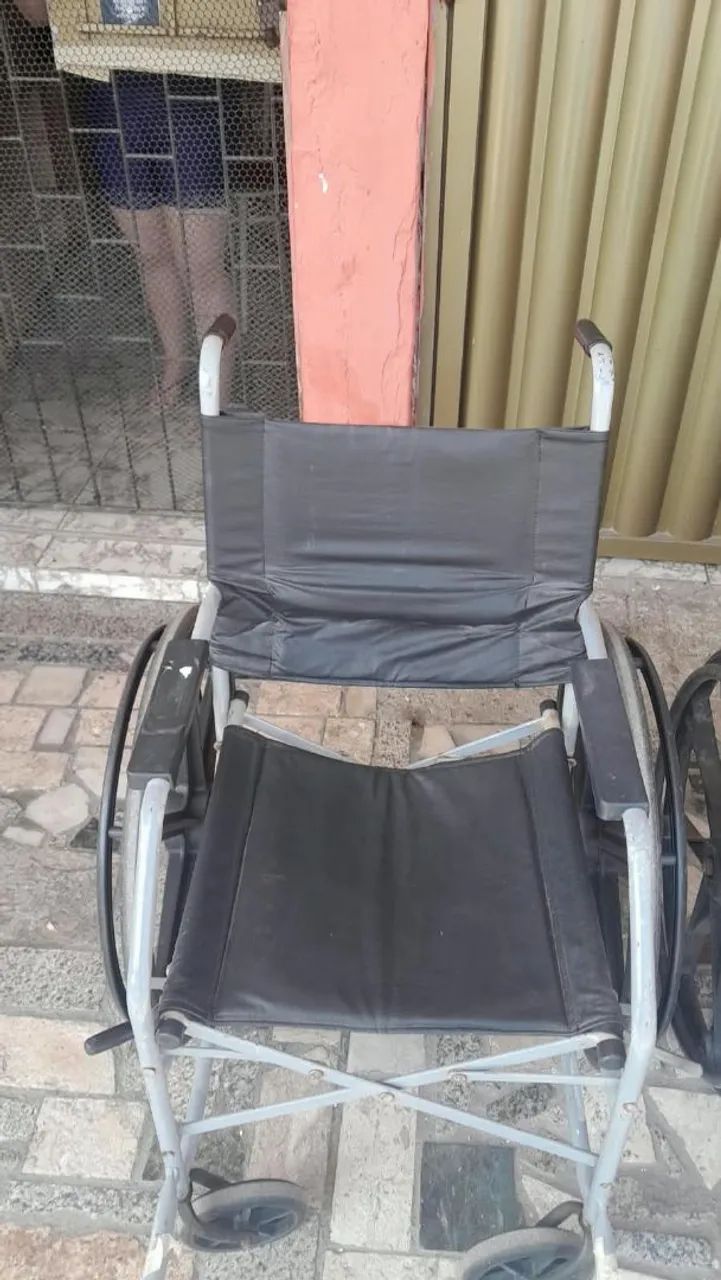 Cadeira de rodas - Foto 2