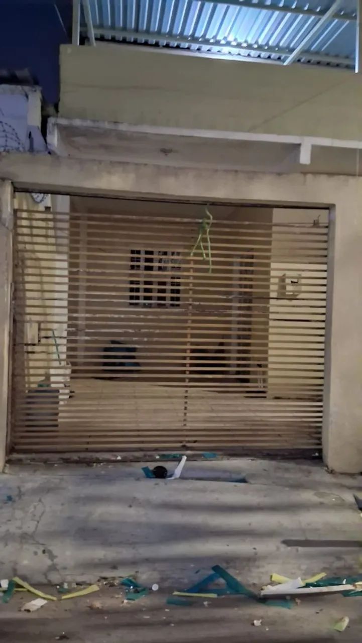 Alugo casa bem.licalizada