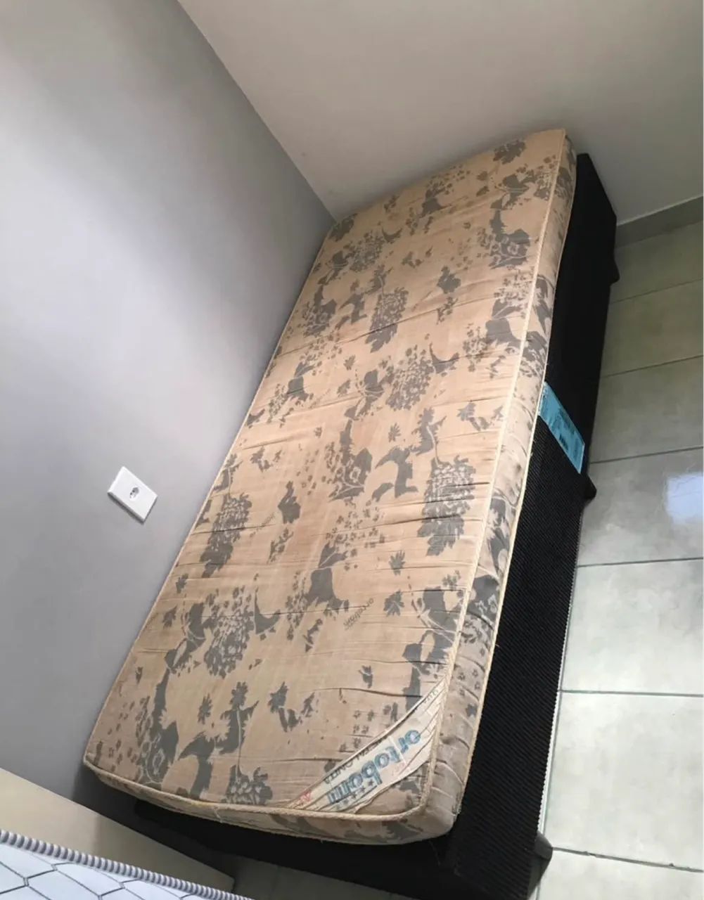 Cama solteiro 
