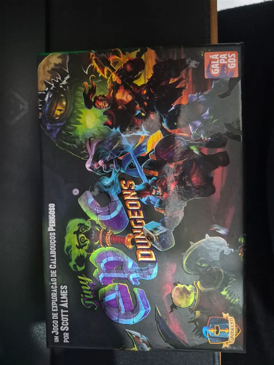 Tiny Epic Dungeons